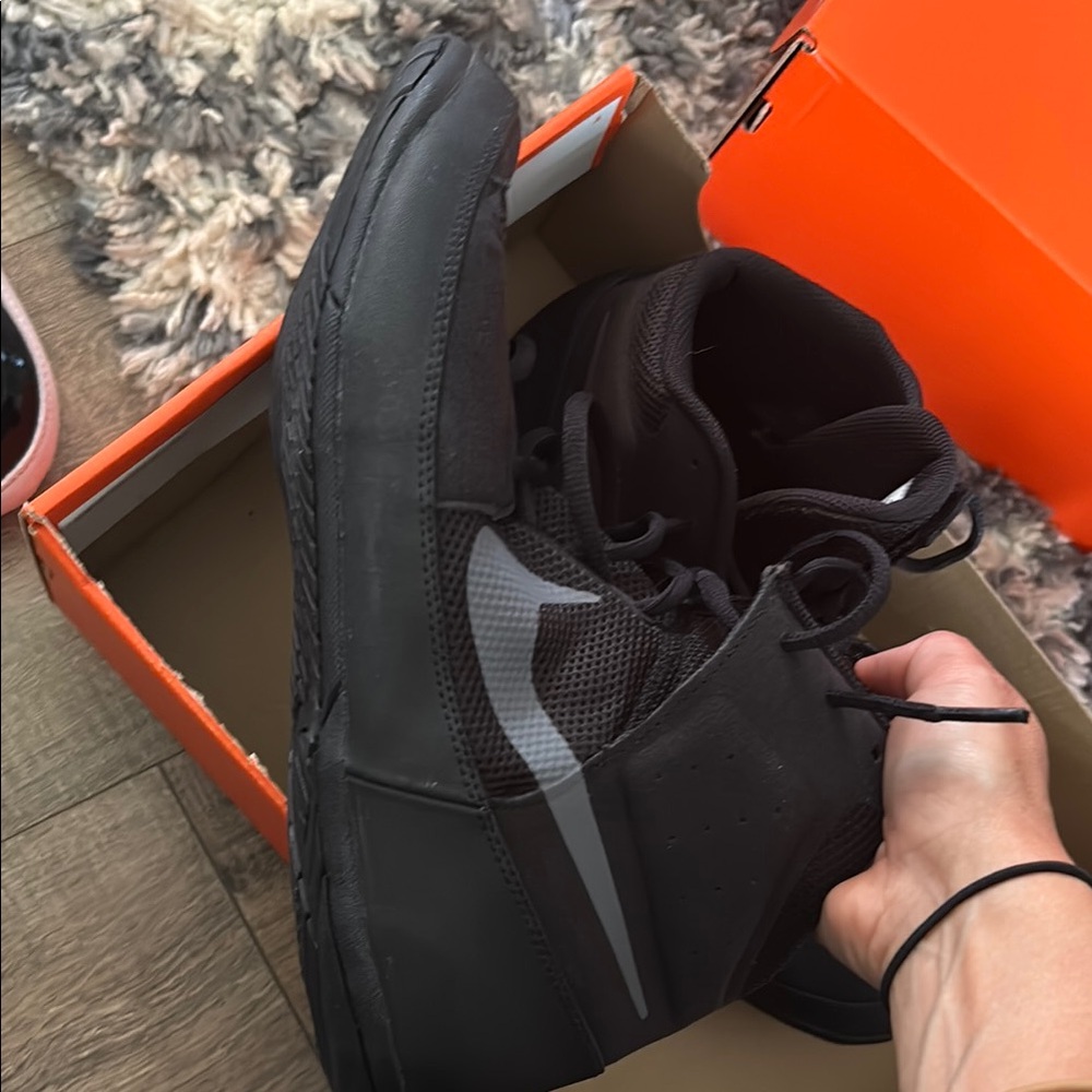 Nike Men's fury wrestling Shoes brand new